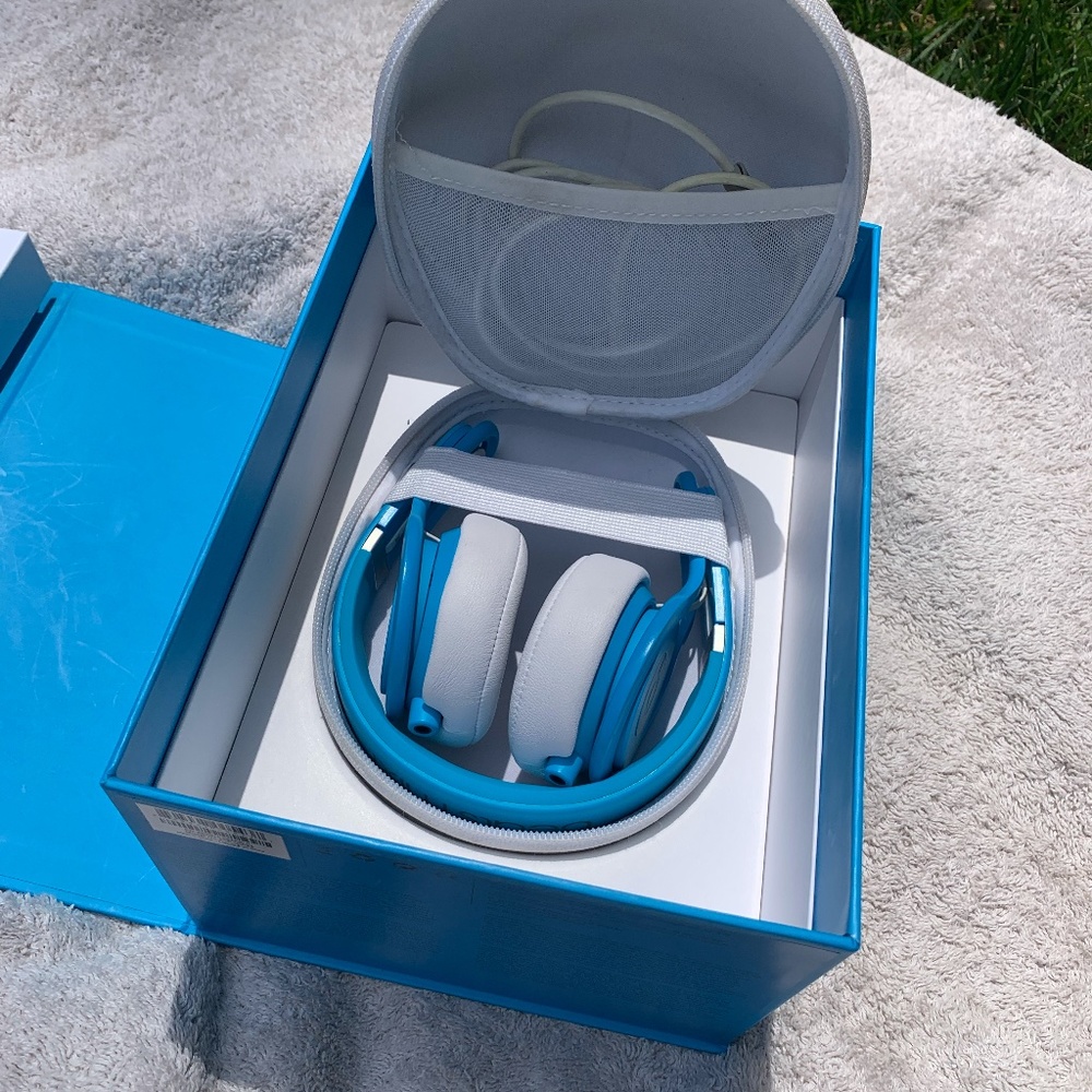 Beats by Dre Mixr On-Ear Headphones in Blue